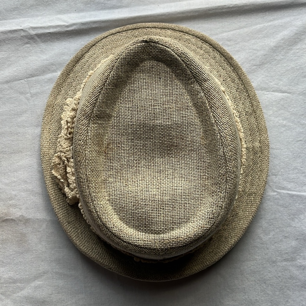 Hat - Picture 4 of 4